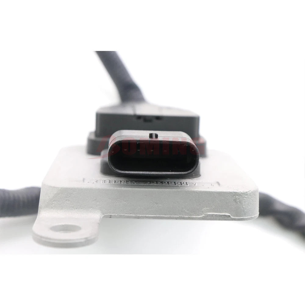 The 9307Z512A fuel pressure sensor is suitable for HYUNDAI TERRACAN, for Kia BONGO CARNIVAL SEDONA, and other vehicles.