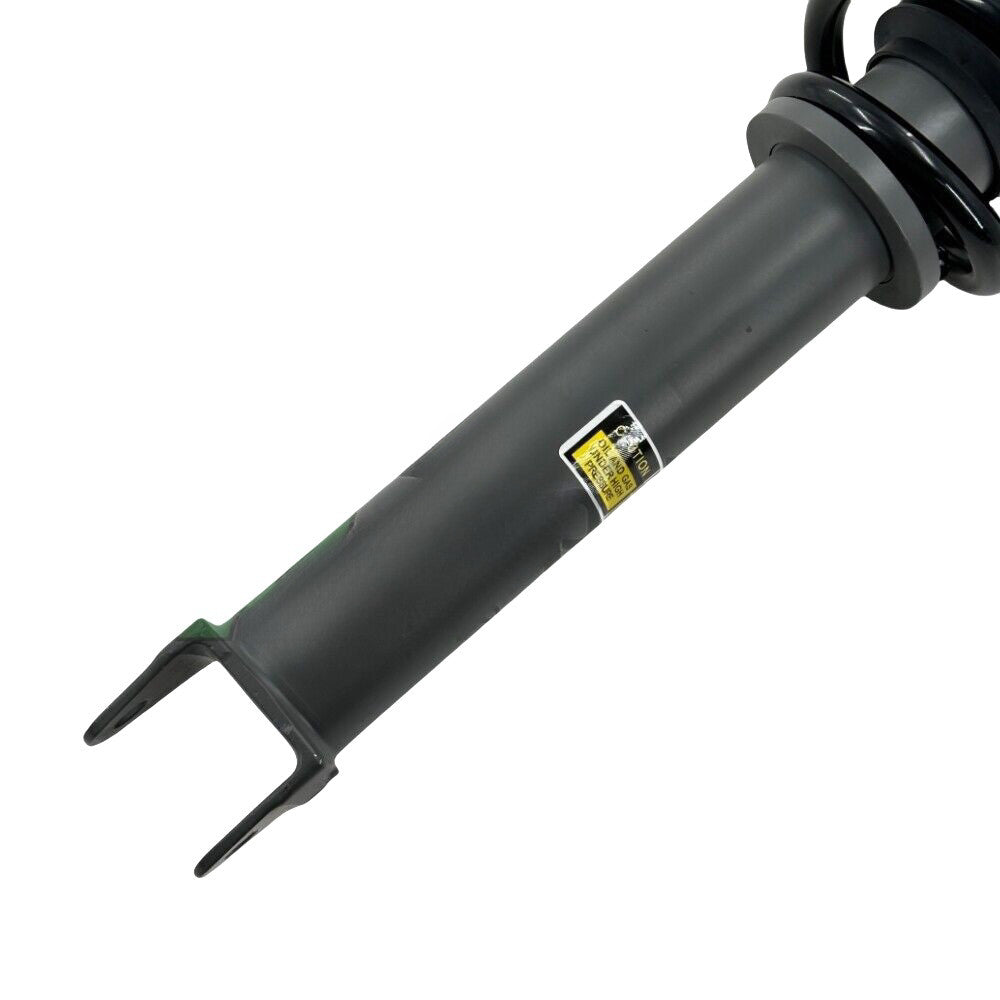 Two rear left shock absorber struts are suitable for BMW 3 Series and 4 Series F30, F31, 330i, 335i, 428i, and 430i.