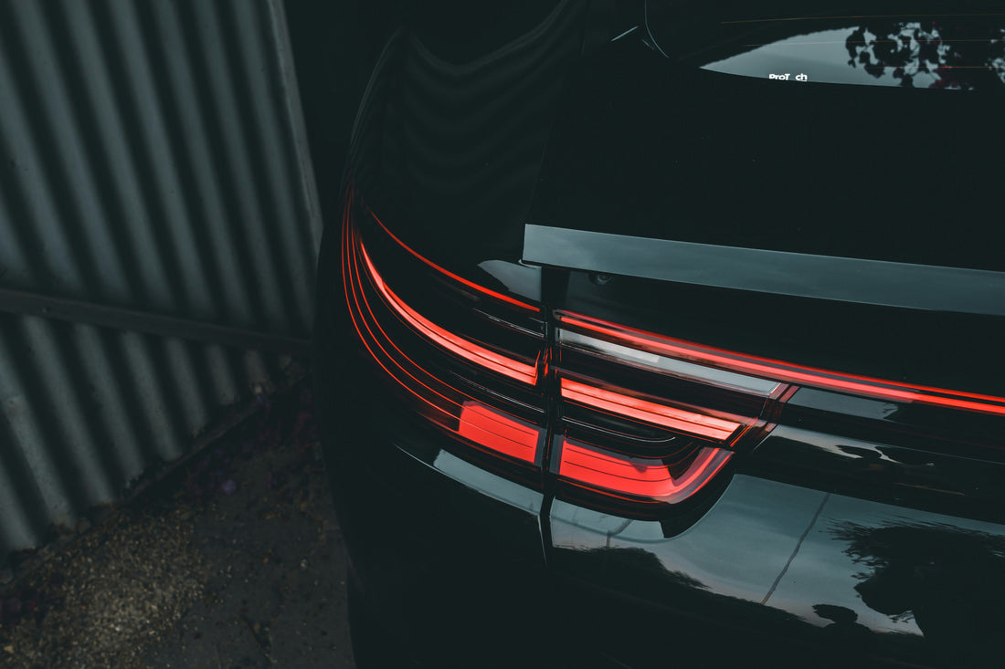 What is the type of mirror used in a car?