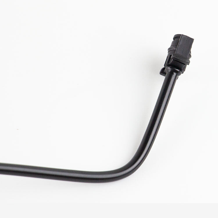 LR006165 LR000945 Radiator Hose Engine To Expansion Tank for Land Rover LR2