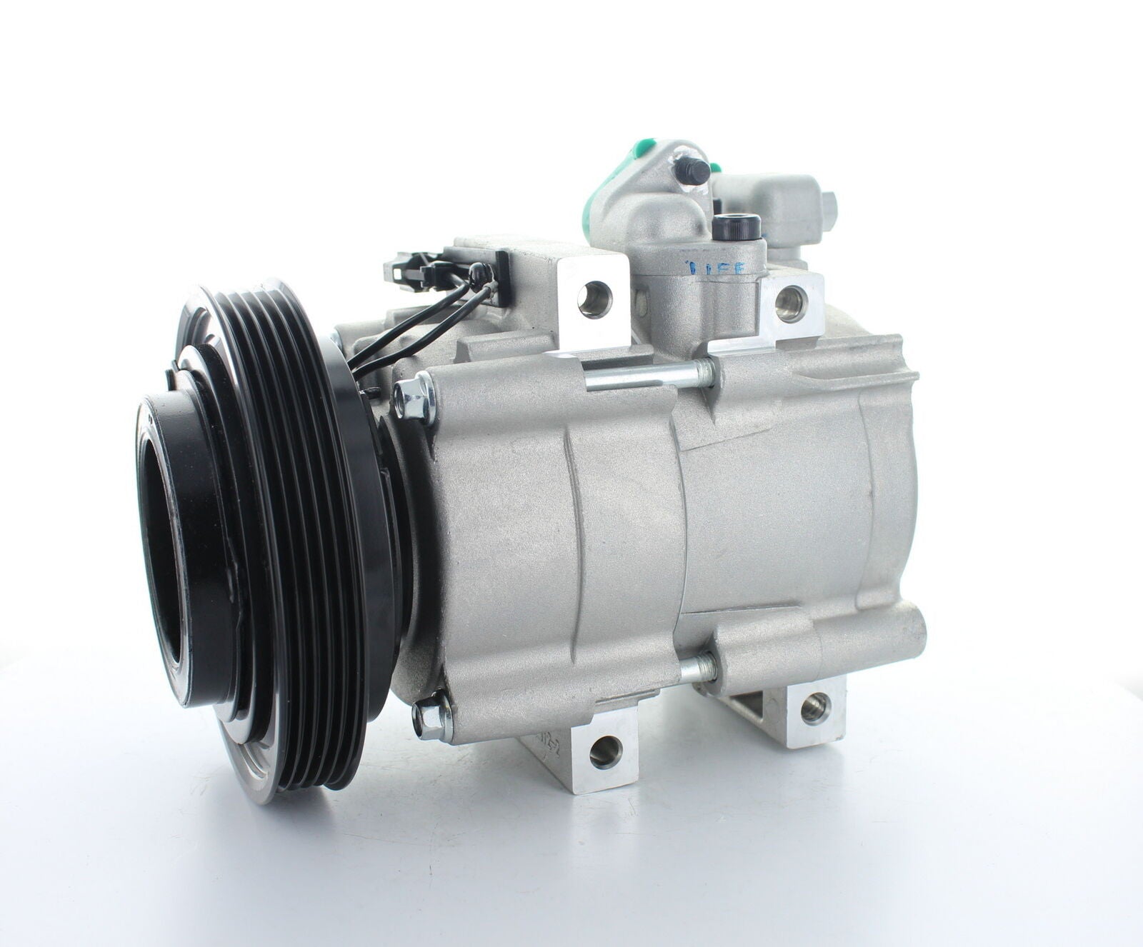 New A/C Compressor 97610-H1021 for Hyundai Terracan 2.9 CRDi 2001-2007