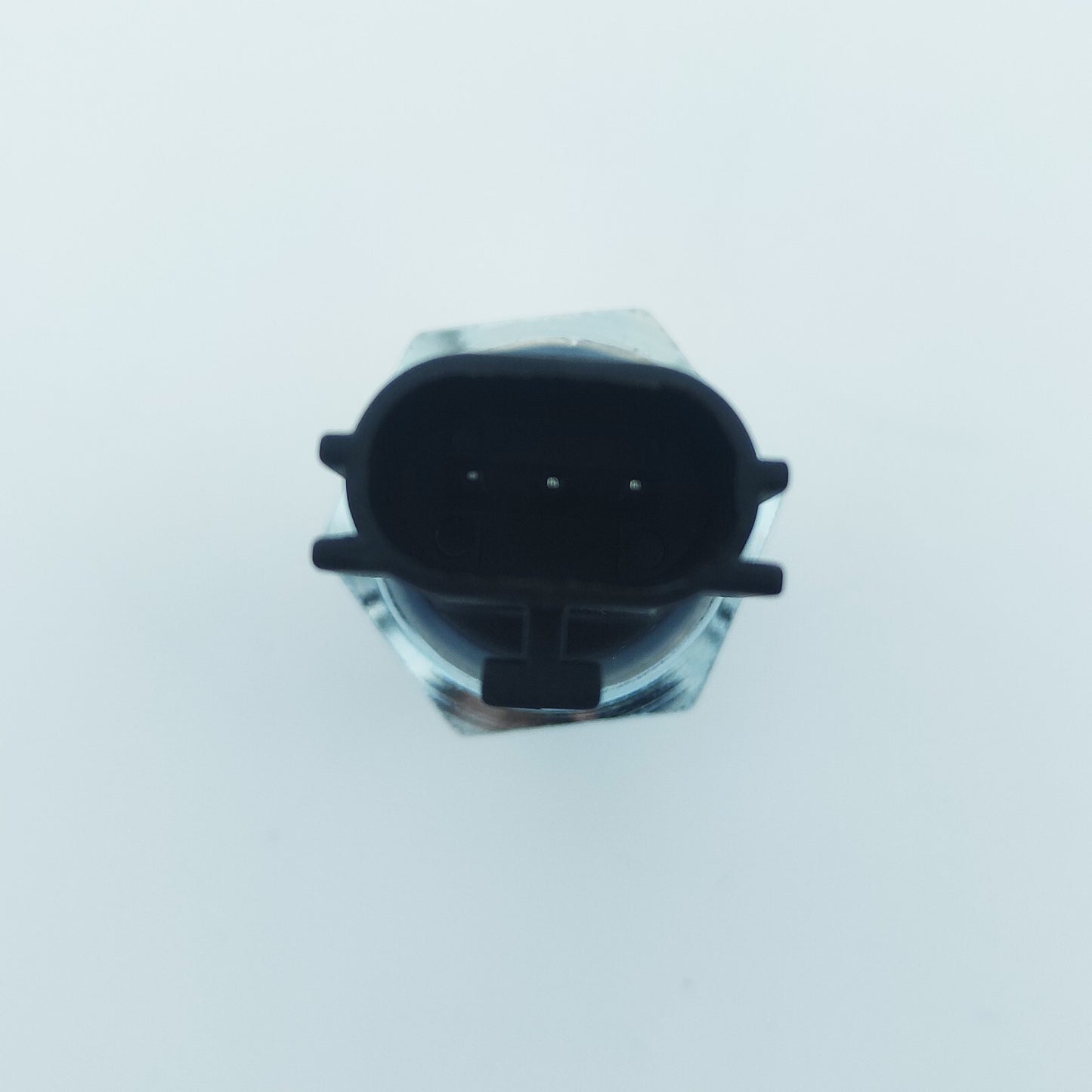 New Fuel Rail Pressure Sensor 25070-CD00A