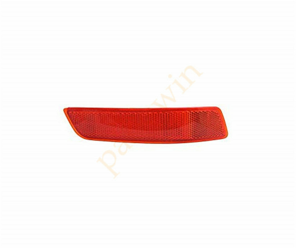 Rear bumper reflector lights applicable to for Lexus ES300H, ES350, GS350, GS450H (2013-2017)