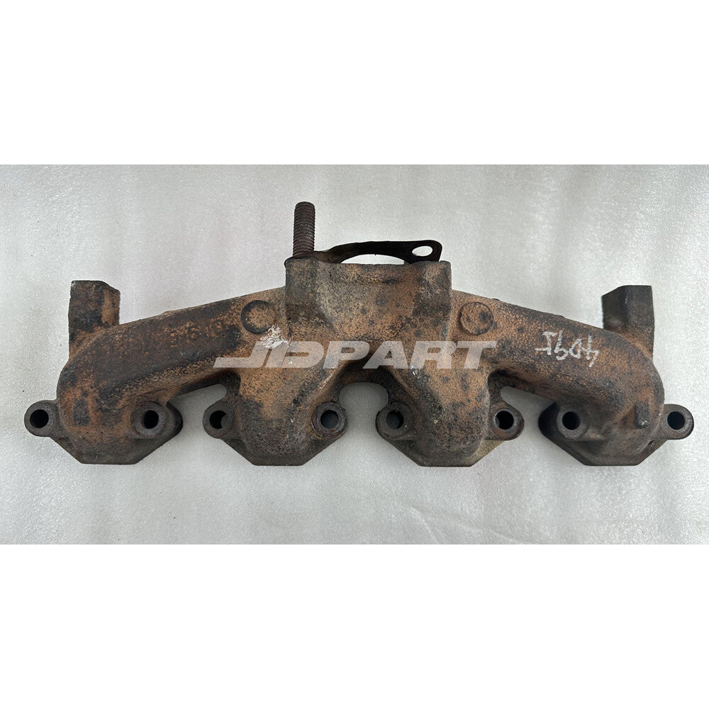 4D95 exhaust manifold is suitable for diesel engine parts.