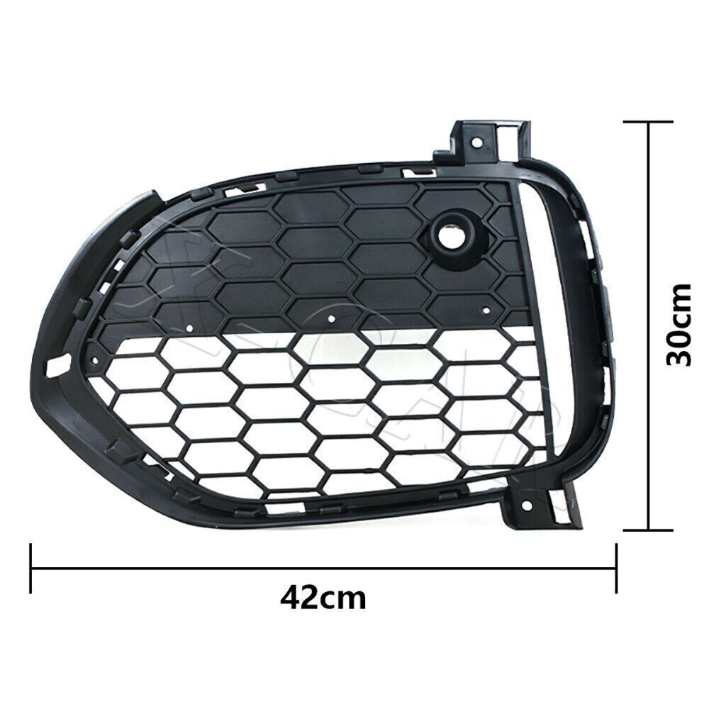 A pair of front bumper fog light cover frames for BMW X5 F15 2012 - 2015 M Sport LHRH
