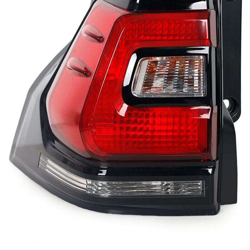 Rear taillight turn signals applicable to for Toyota for Land Cruiser Prado LC150 2018-2020