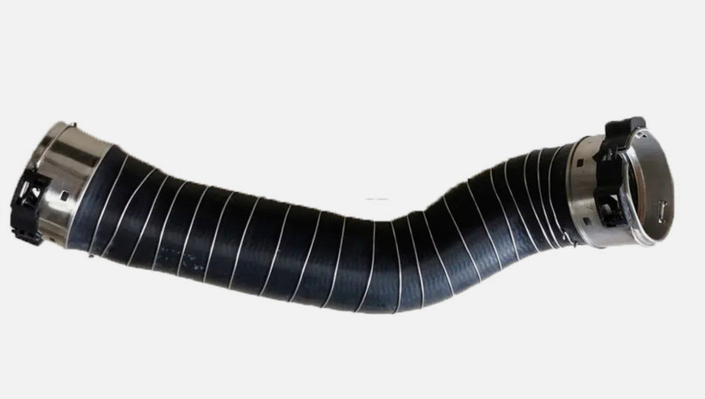 144633XN8A Turbo Intercooler Hose for NissanS NV350 14463-3XN8A Air Inlet Pipe n