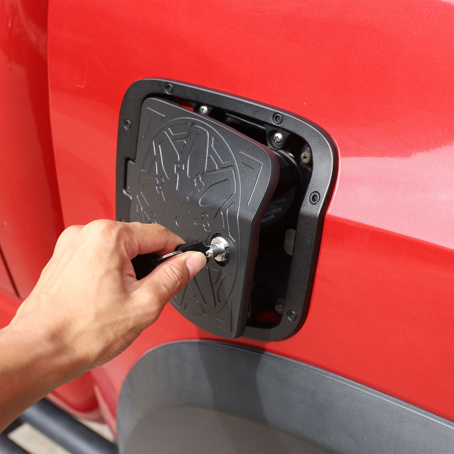 Black fuel tank cap lock key lock for Toyota Tacoma 16-22