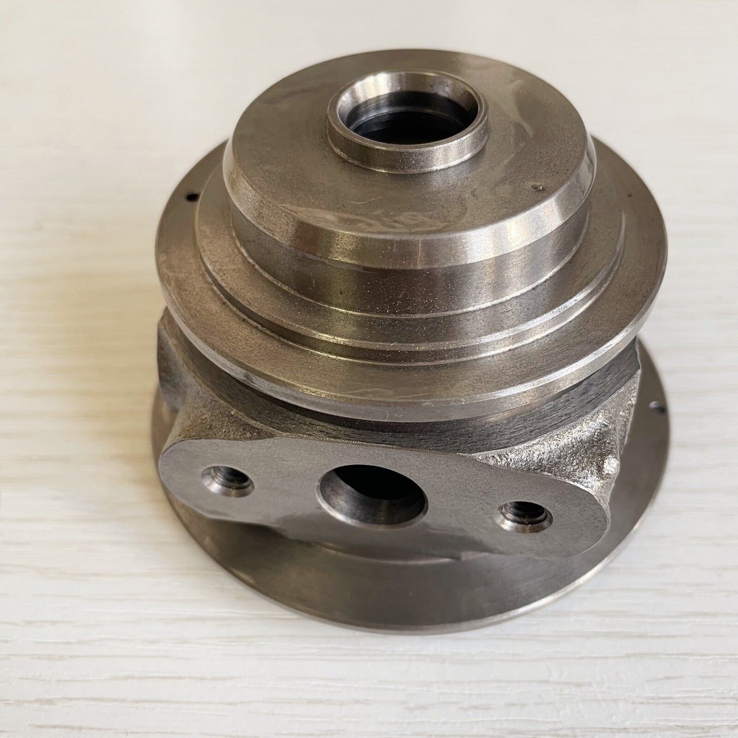 TD04HL 49189-08560 Four-port open turbine bearing housing/central housing for SAAB