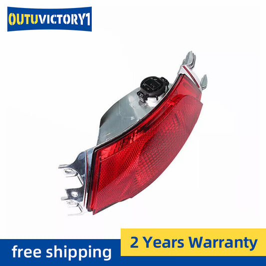 The rear bumper fog light on the right side is suitable for 2017-2020 for Jaguar F-Pace T4A17150