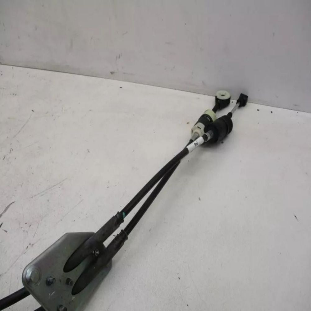 8A6R7E395PB Gear Selector Cable  for ford  Fiesta 2010-2012 Q
