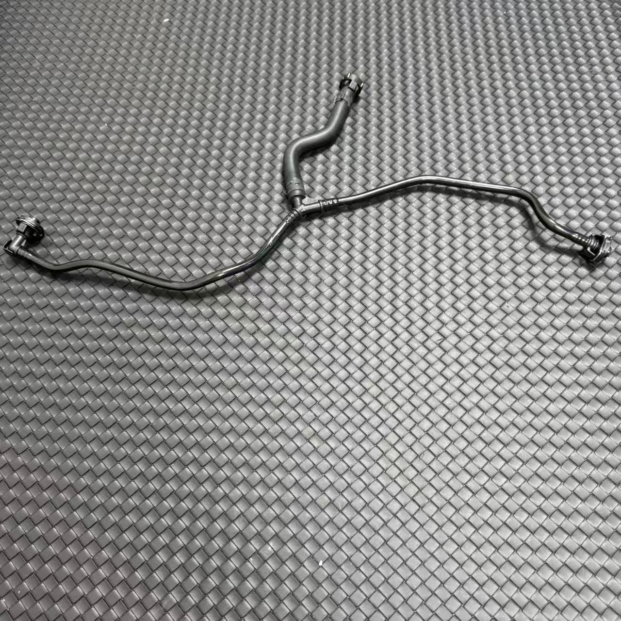 4N0121081BJ Engine Crankcase Breather Hose for Audi for A8 4N