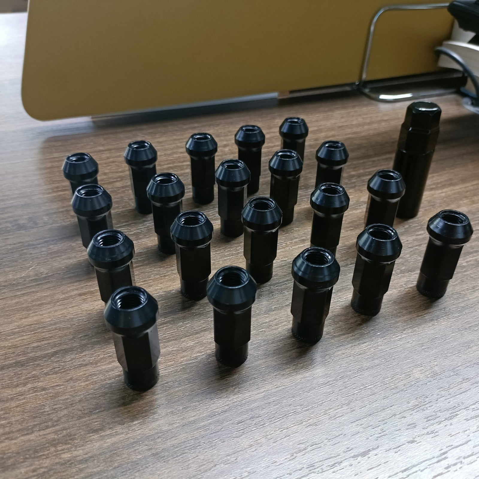 20Pcs M12x1.25 Car 48mm Open End Lug Nut Set Steel Wheel Nut Bolts w/Socket Q