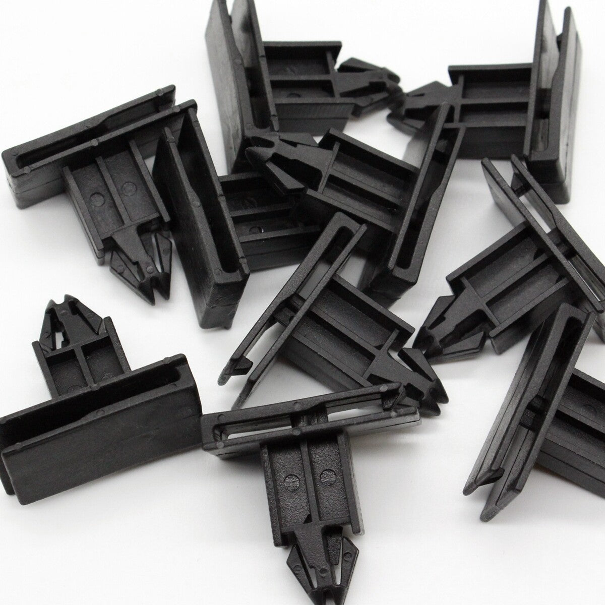10 Black Nylon Rocker Panel Moulding Clips For GM 10431761 Impala Lumina