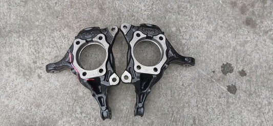 Right Front Steering Knuckle for Camry , for Avalon , for ES , RAV4 43211-06260 Q