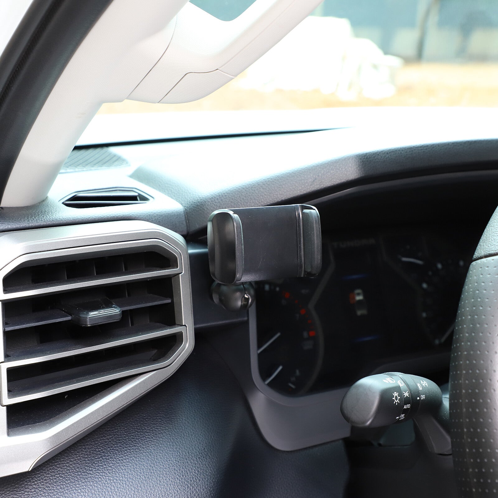 Instrument panel holder/phone holder for Tendera 2022 - 2024 n