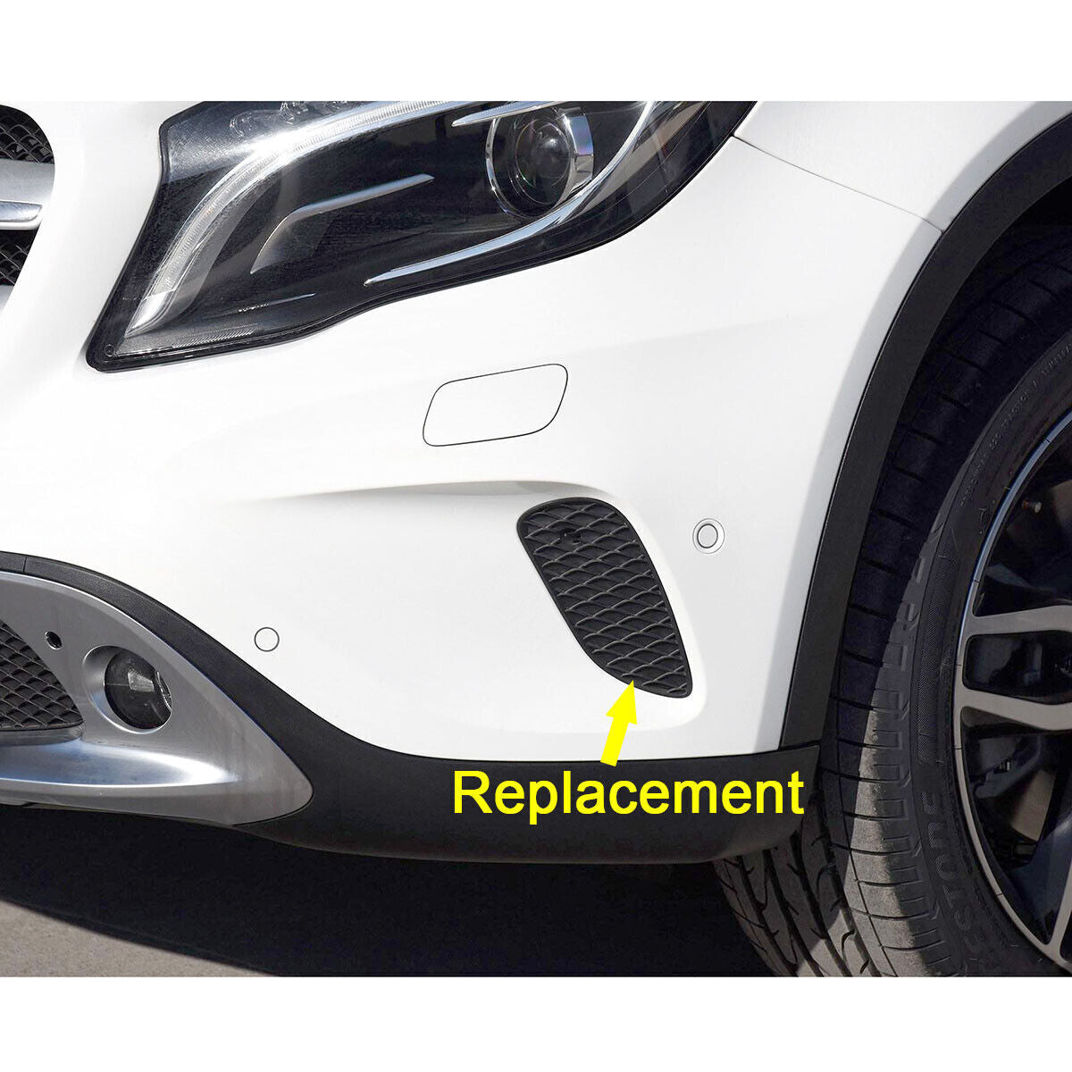 A pair of front bumper side grilles fit the X156 GLA250 2015 - 2017. n
