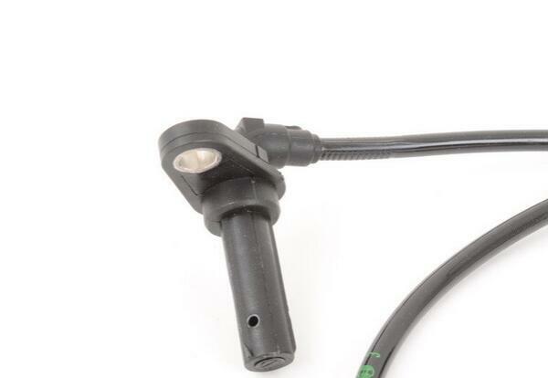 One right front ABS wheel speed sensor for W212 E320 E350- n