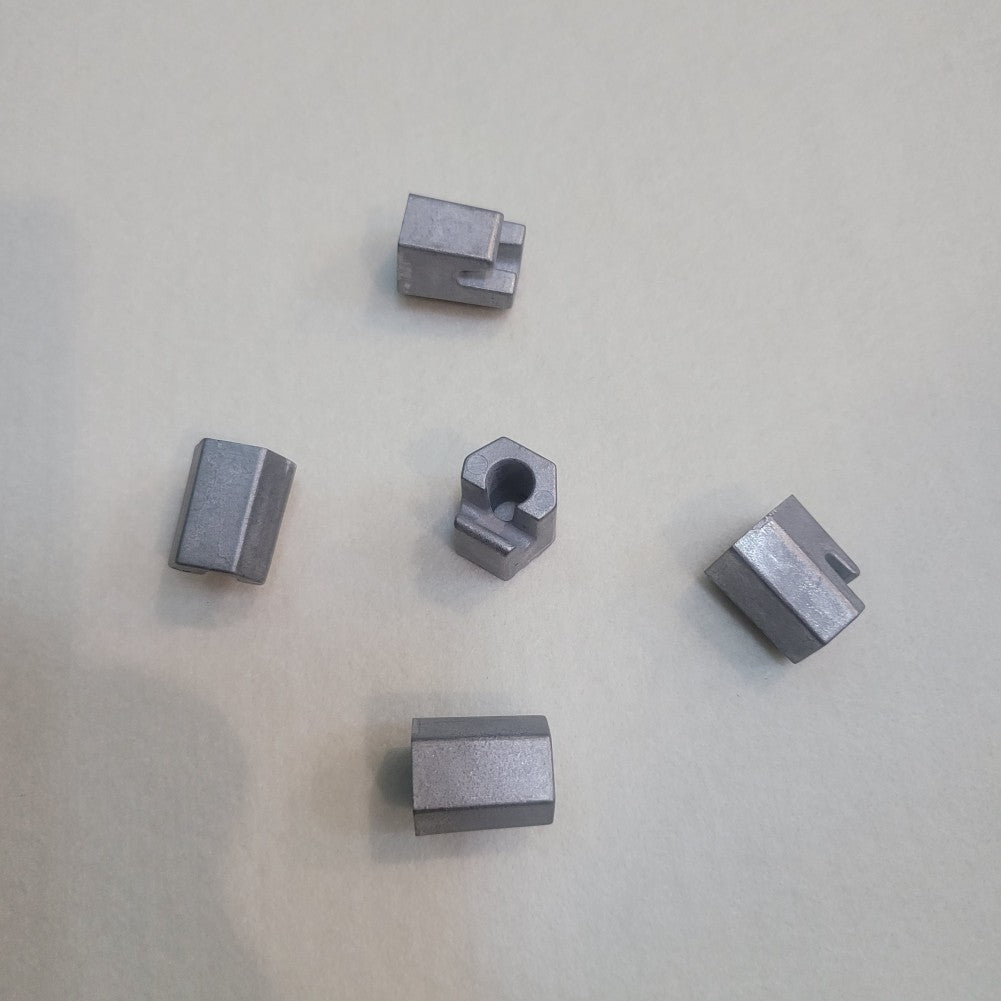 Automatic transmission fluid pan spacer for Mercedes Van 04-22