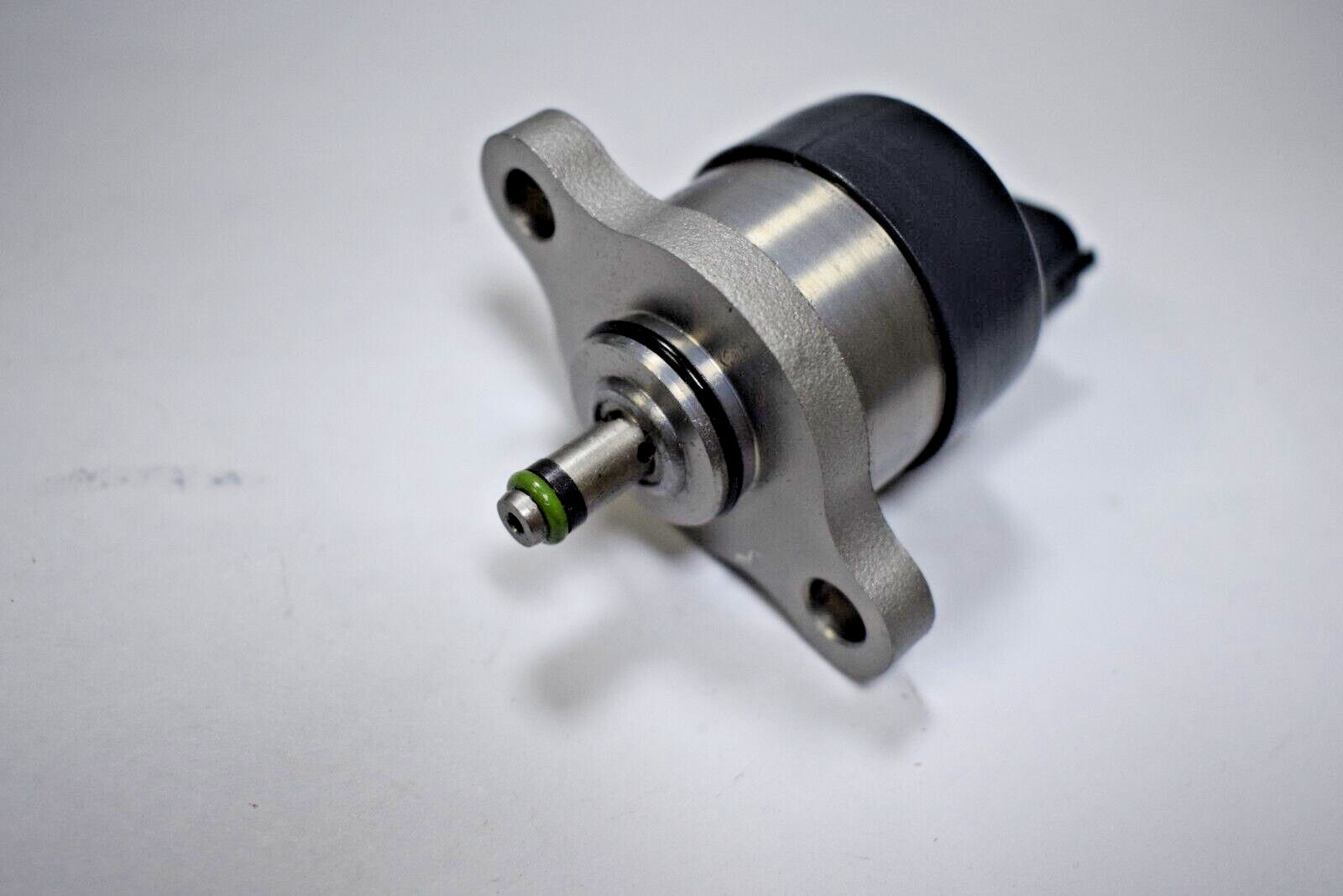 31402-27000 0281002445 Common rail fuel pressure regulating valve suitable for Hyundai and for Kia . n
