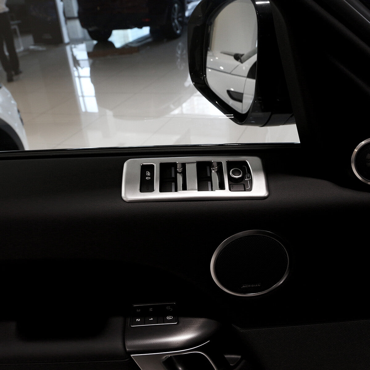 Suitable for 2014-2017 for Range Rover Sport HSE Luxury Silver window switch decorative cover. n