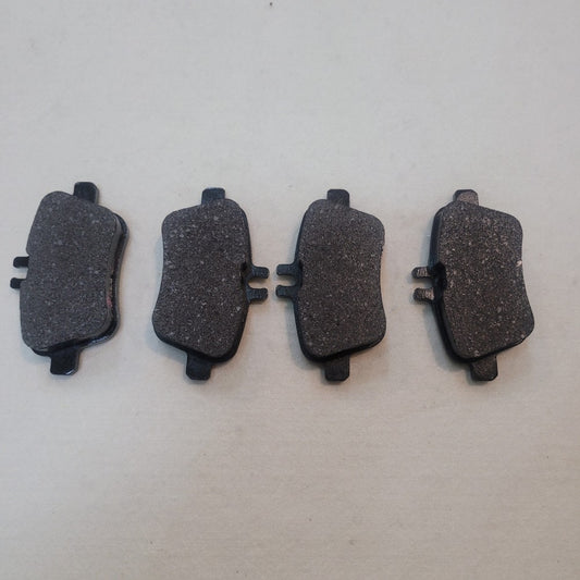 Brake Pad Set for Mercedes C117 X156 R172 CLA GLA SLK 13-21 Q