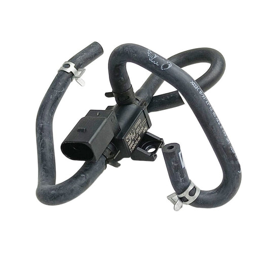 Turbocharger acceleration pressure valve solenoid valve is suitable for 2005-2014 for Audi for A4 Quattro 2.0L models.