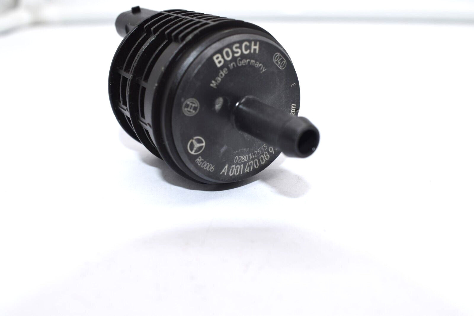 Steam tank purification solenoid valve A0014700893 0280142533 is suitable for 2016-17 for Benz E400 G550- n