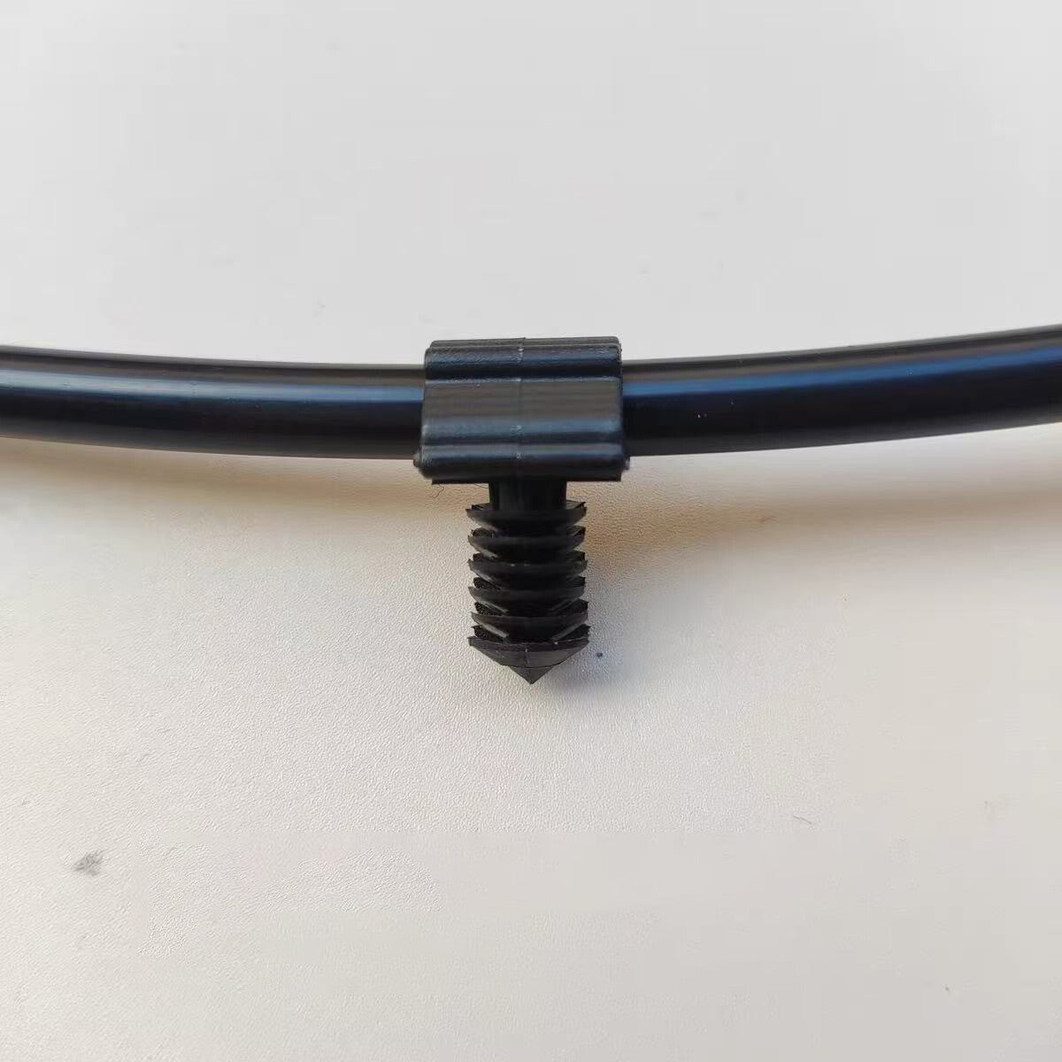 Suitable for Jeep 17-22 compass front cover scrub spray hose n