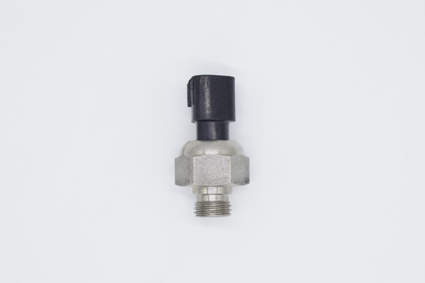 Power steering pressure sensor 89448-34020 is suitable for Lexus 4Runner Tundra LX570. n