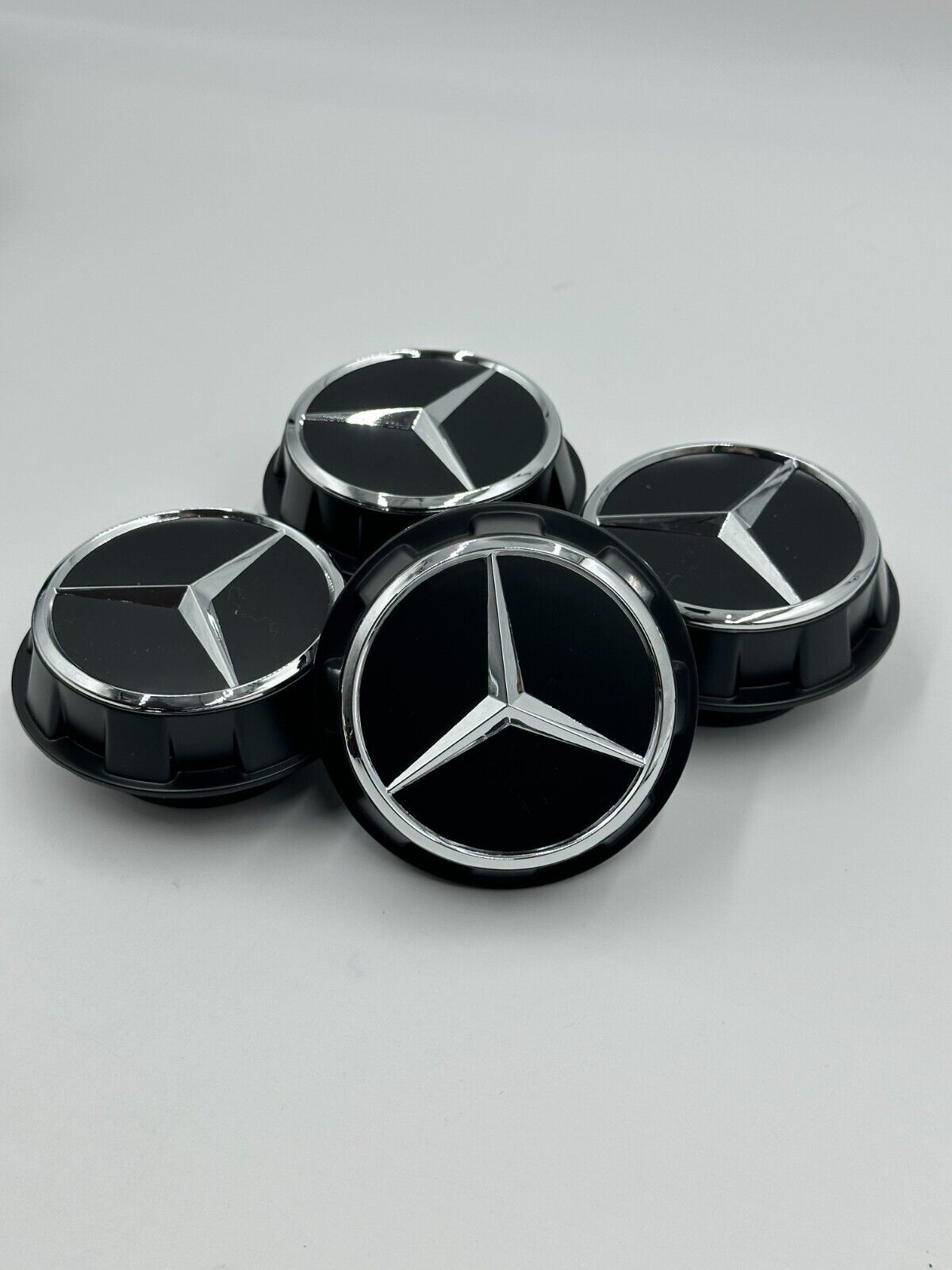 4-piece set of for Mercedes-Benz C63s E63s CLS63s AMG black chrome center cap screws (60mm)
