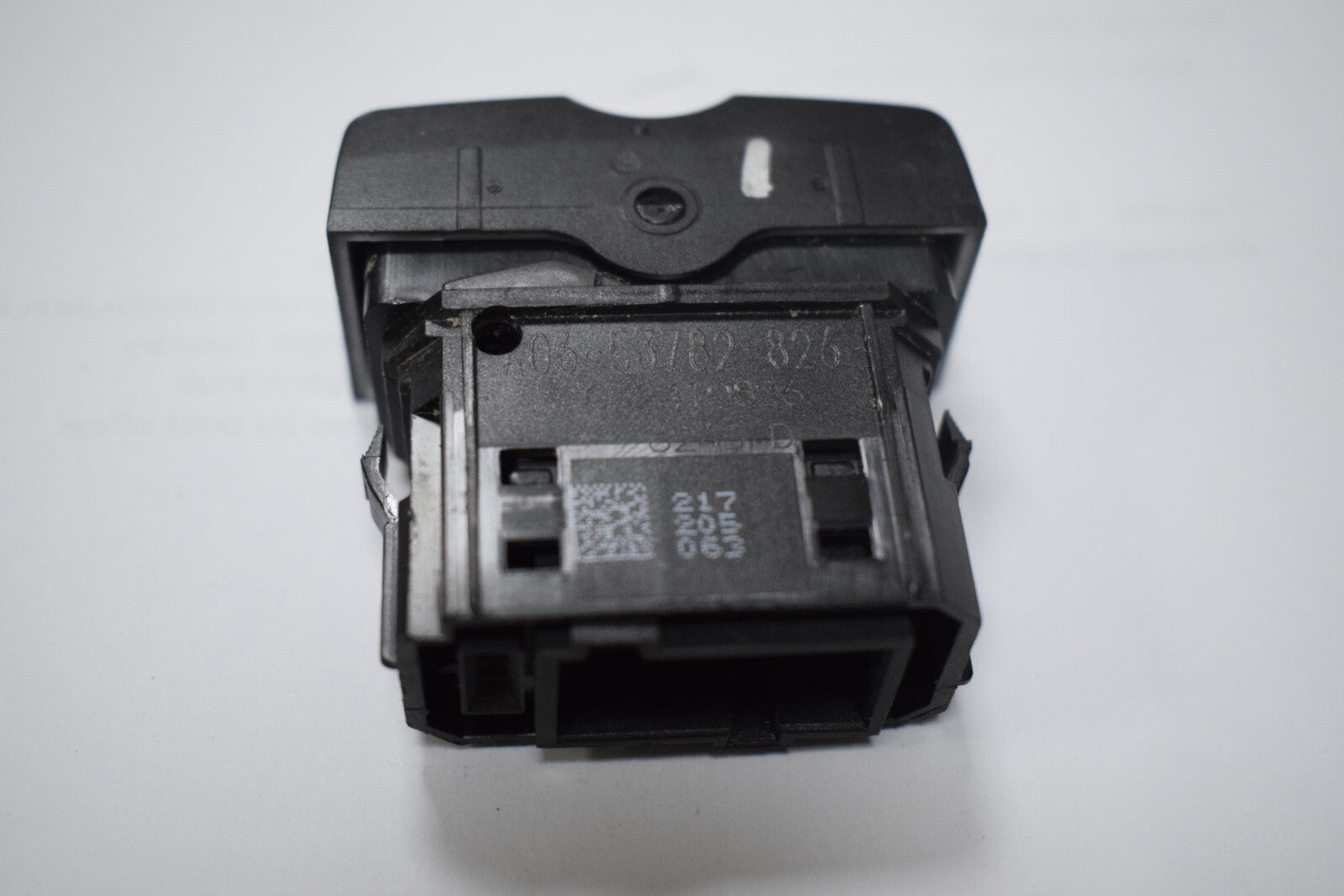 for FREIGHTLINER A06-53782-826 - Rocker Switch Q