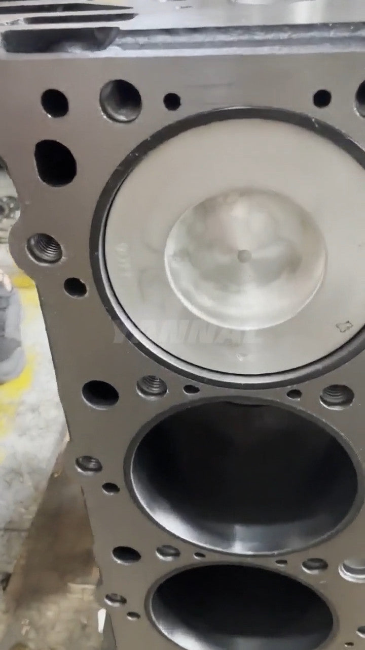 4HK1-CR cylinder block Assy for Isuzu 245G and 245GLC excavators.