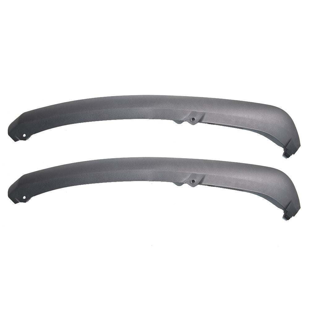 Applicable to 2012 and 2014 Focus front grille with black upper plastic trim and fog lights. n
