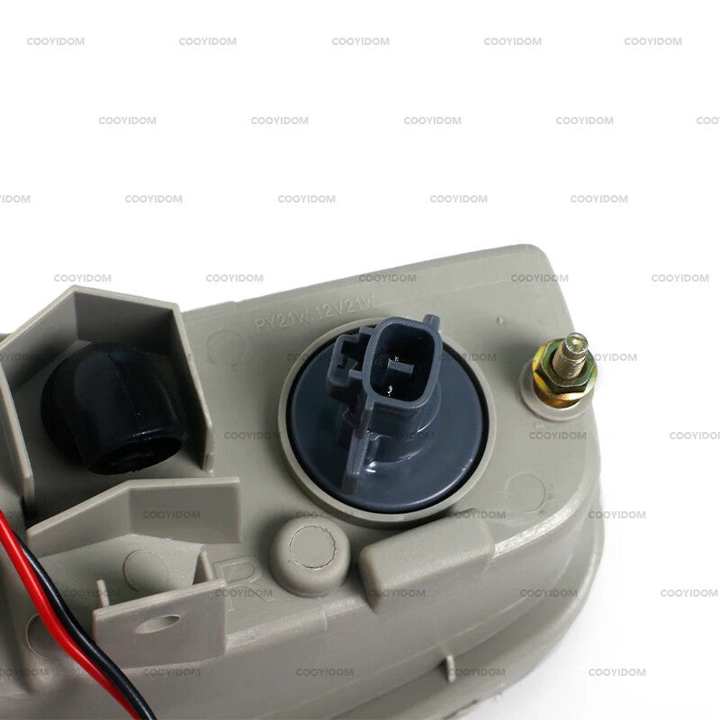1-piece set of left front bumper fog light and driver's light strip Blub for Lexus LX470 (1998-2007)