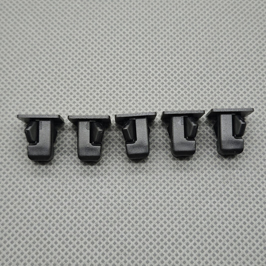 15 pieces of for Mercedes-Benz door and window fixing clip rivets for A6 389840261