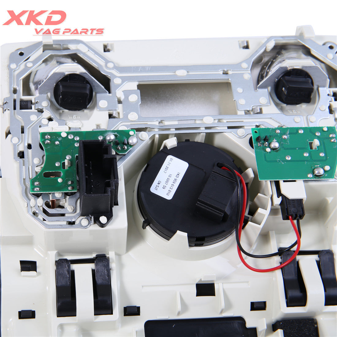 The sunroof dome reading light switch assembly is suitable for Volkswagen for Jetta , for Golf MK5, for Passat , and for Tiguan .
