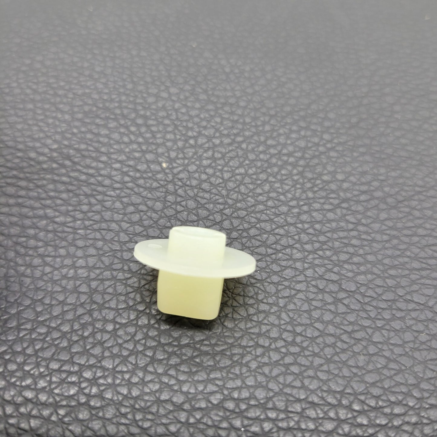 15Pcs Headlight Mounting Grommet Nut Clip for Toyota for Lexus for Scion 9018905142