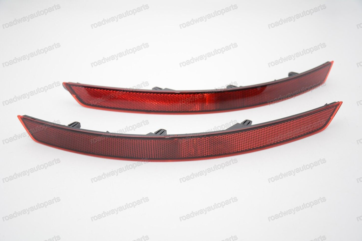 1Pair Rear Bumper Reflector Light Red Lens Fit for Skoda Superb 2016 Left+Right Q