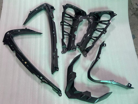 Carbon fiber side vent airflow stripes are suitable for the for Suzuki GSX1300R Hayabusa 2021-2024.