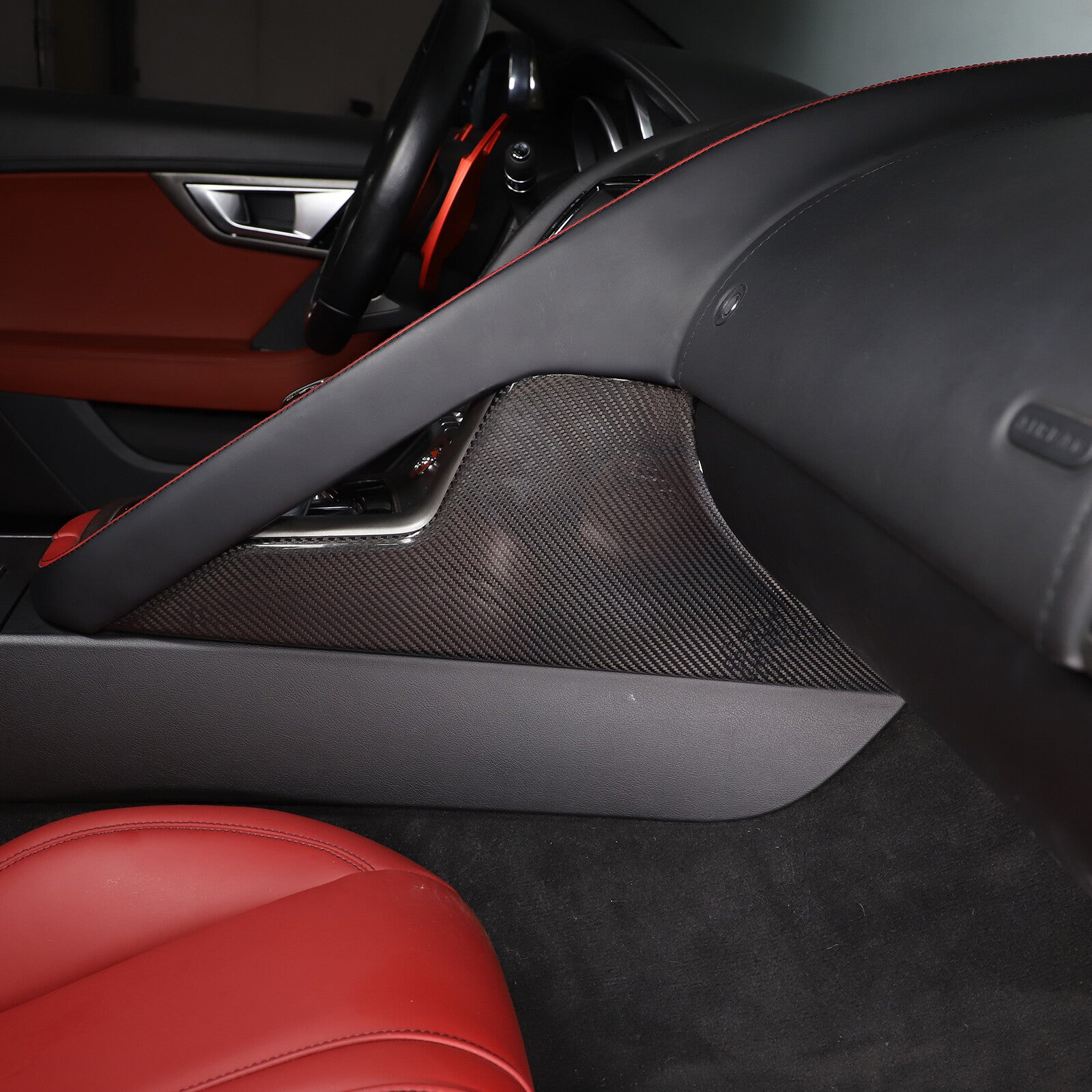 Carbon fiber center control right-side trim panel for Jaguar for F-Type 13-22- n