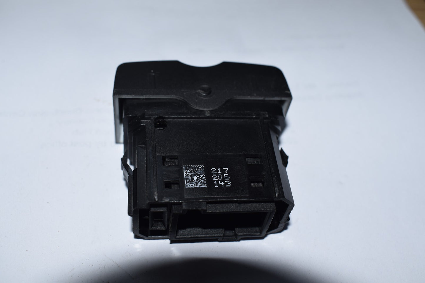 for Freightliner Cascadia Engine Brake Fluid Level Instrument Panel/Control Panel Switch A0653782071- n