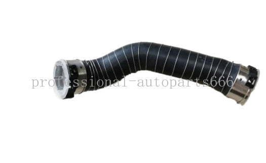 144633XN8A Intercooler Hose Turbo Radiator Air Inlet Pipe for Nissan NV350