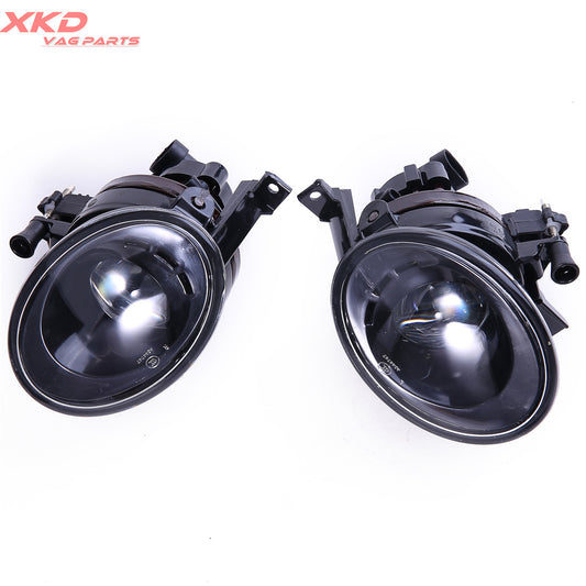A pair of front-cleaning convex lens fog lights are suitable for Volkswagen for Jetta for Golf MK6 Eos