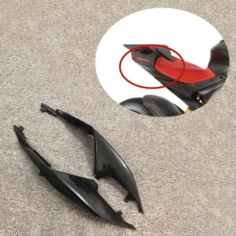 Motorcycle rear for seat side fairing panel suitable for RS660 2022