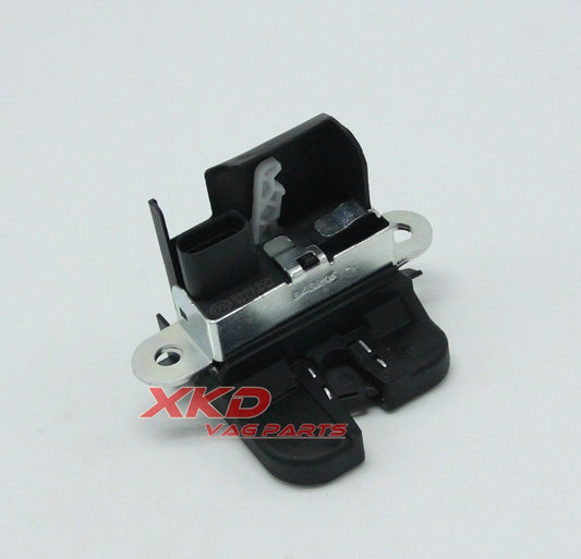 The black trunk control latch fits the for Volkswagen Beetle and for Golf MK7 (e- for Golf only, 4-pin).