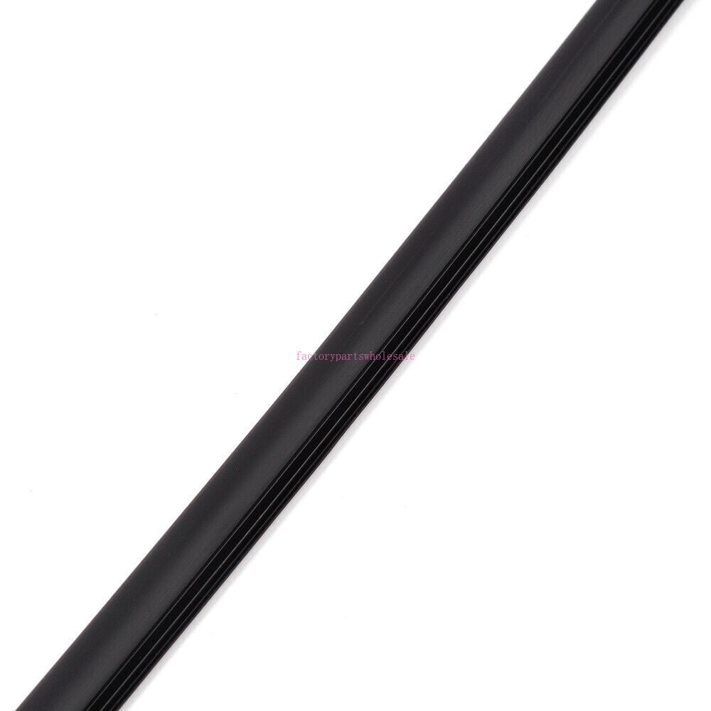 Molded windshield trim for E90, E91, 325i, 325xi, 328i, 330i, 335i 51317061967- n