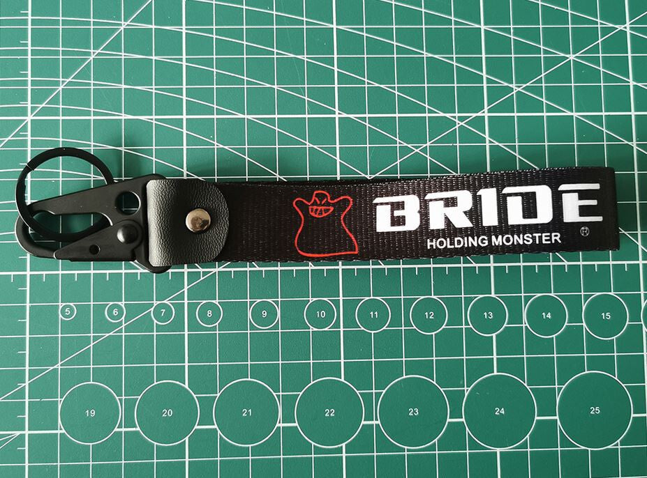 Car keychain/key ring with lanyard, car accessories, bridal, black, suitable for Nissan .