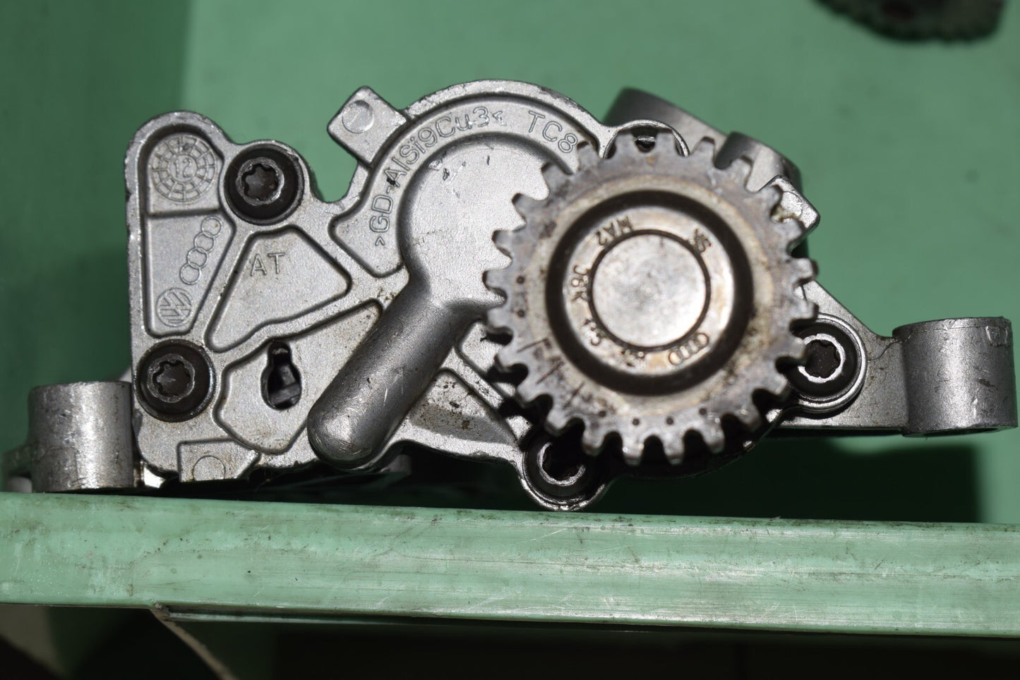 Engine oil pump assembly suitable for MKVII for A4 for A5 1.8 2.0 TFSI CJE1139 06H115105AN Q