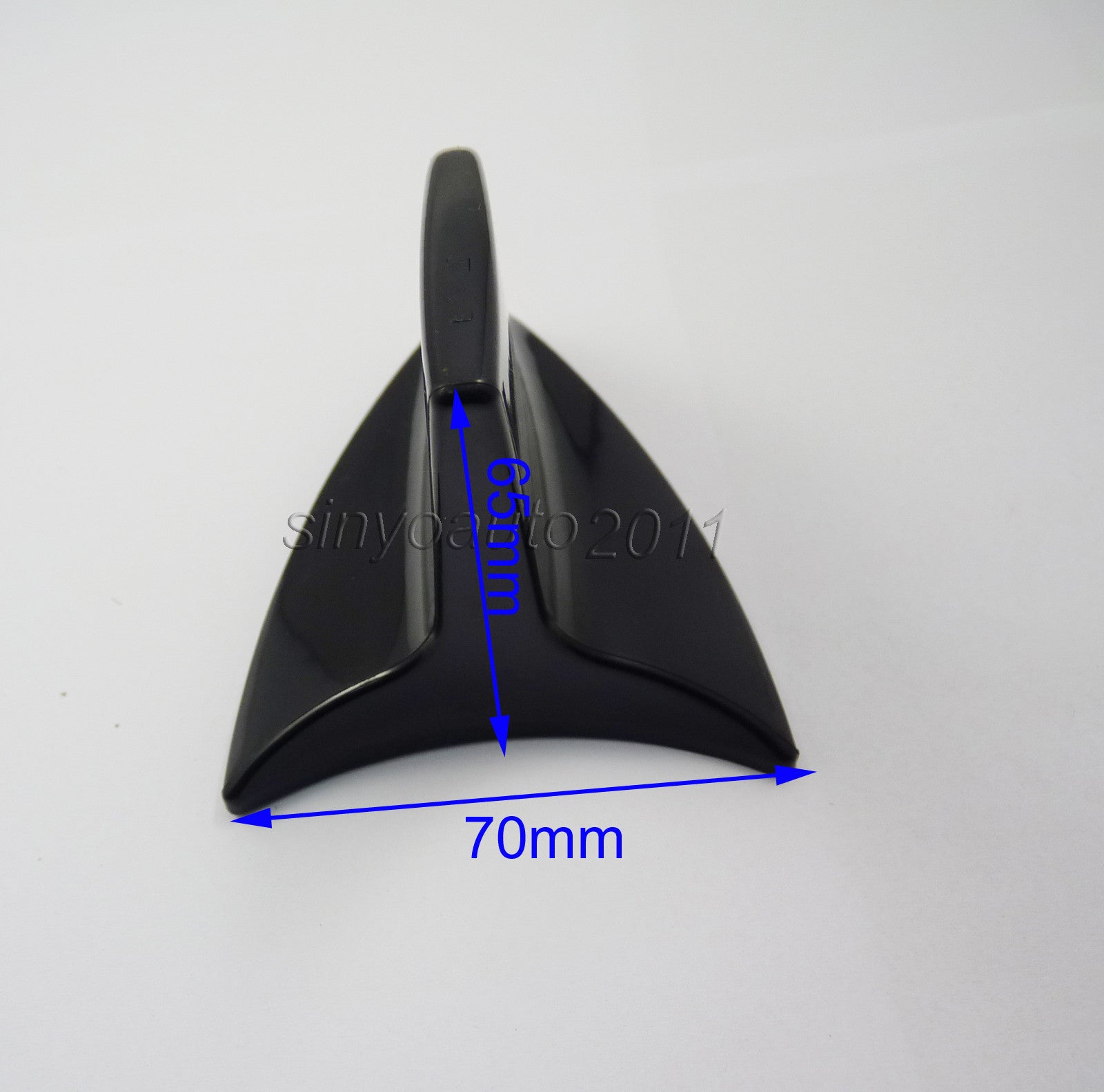 Brand new Shark Fin roof-mounted decorative antenna, universal for air use. Q